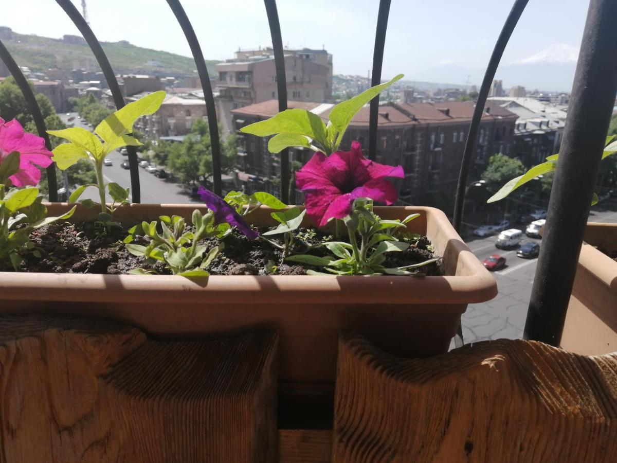 Yerevan-Sky With Terrace Εξωτερικό φωτογραφία