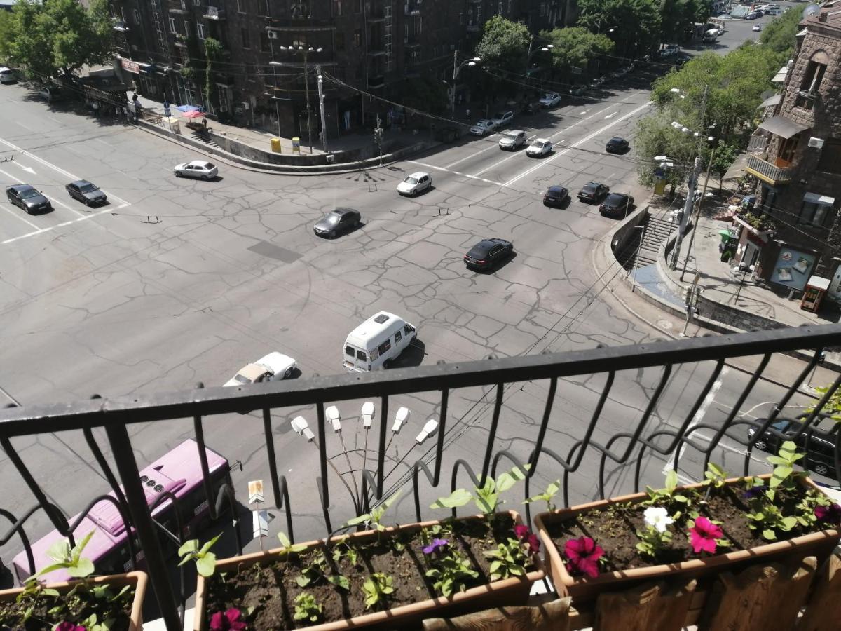 Yerevan-Sky With Terrace Εξωτερικό φωτογραφία